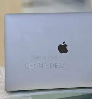 New Laptop Apple MacBook Pro 2018 16GB Intel Core i7 SSD 512GB