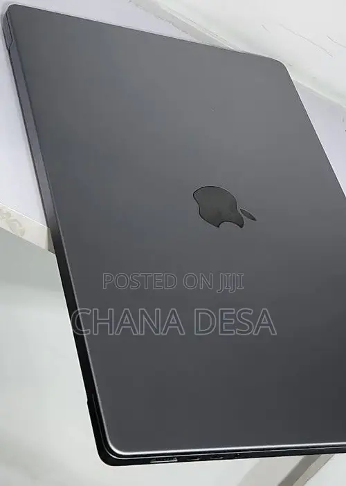 New Laptop Apple MacBook Pro M1 32GB Apple M1 Pro SSD 512GB