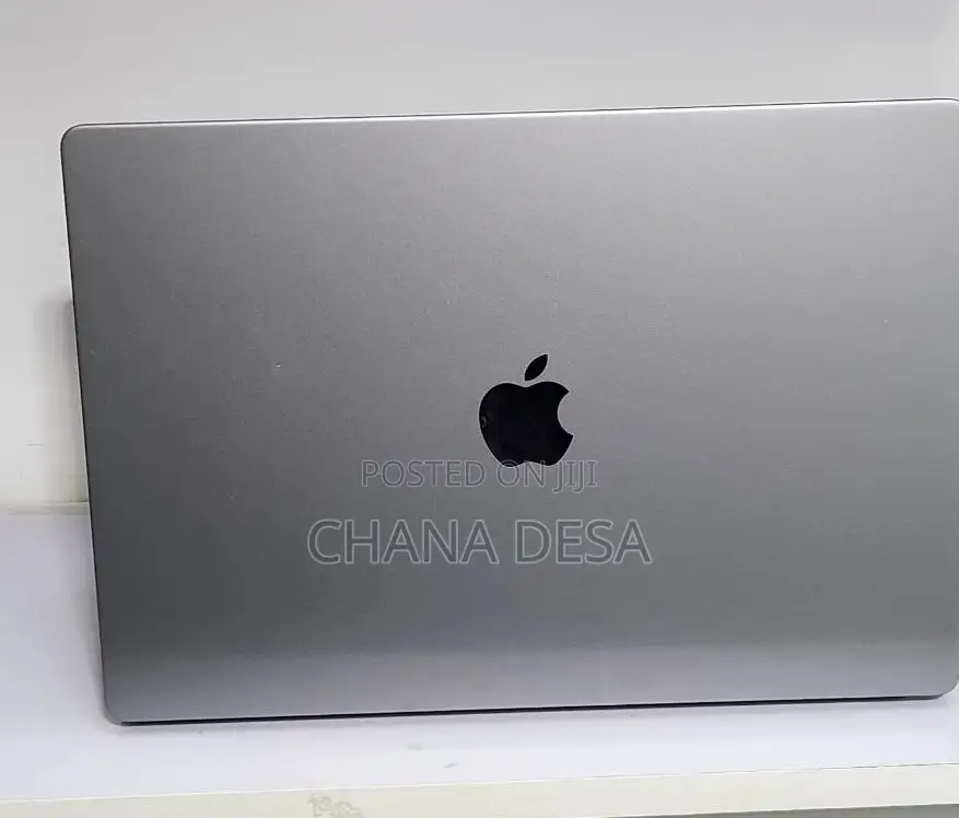 New Laptop Apple MacBook Pro M1 32GB Apple M1 Pro SSD 512GB