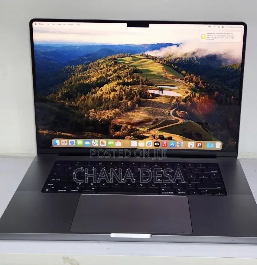 New Laptop Apple MacBook Pro M1 32GB Apple M1 Pro SSD 512GB