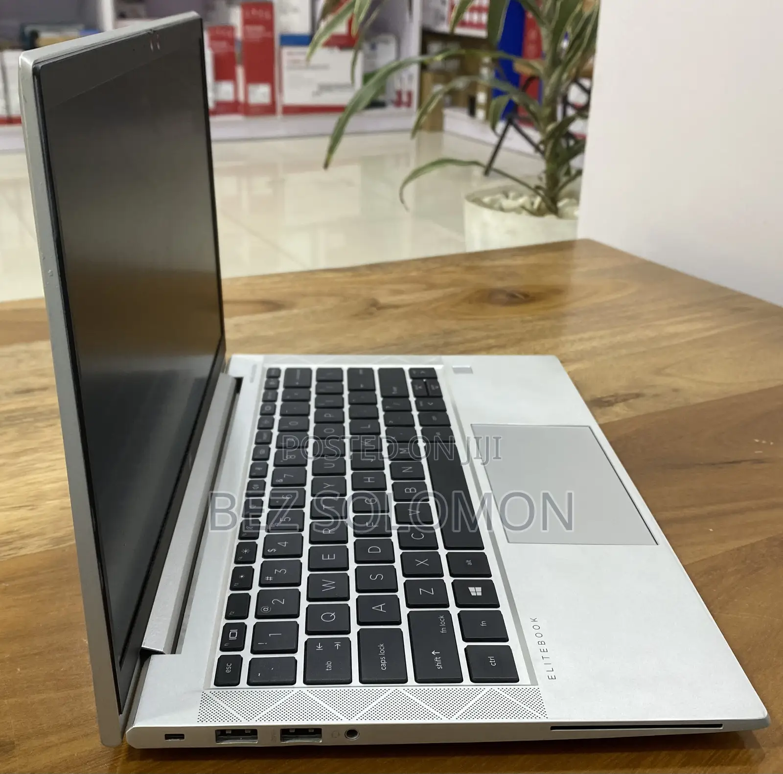 New Laptop HP EliteBook 830 16GB Intel Core i7 SSD 512GB