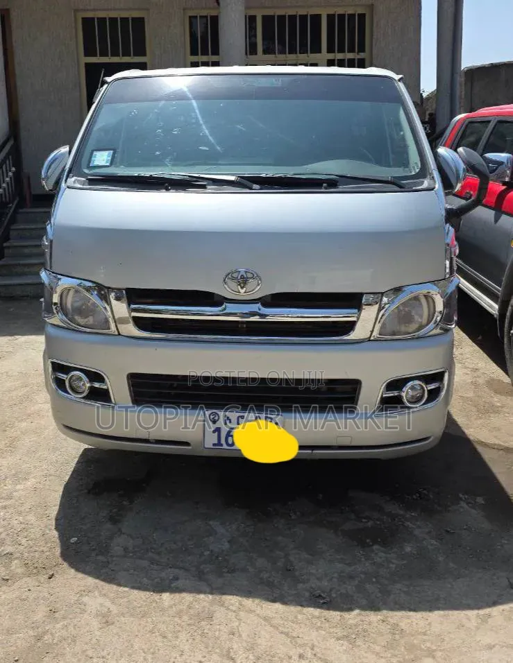 Toyota HiAce 2007 Silver