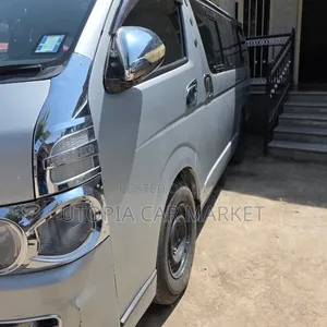 Toyota HiAce 2007 Silver