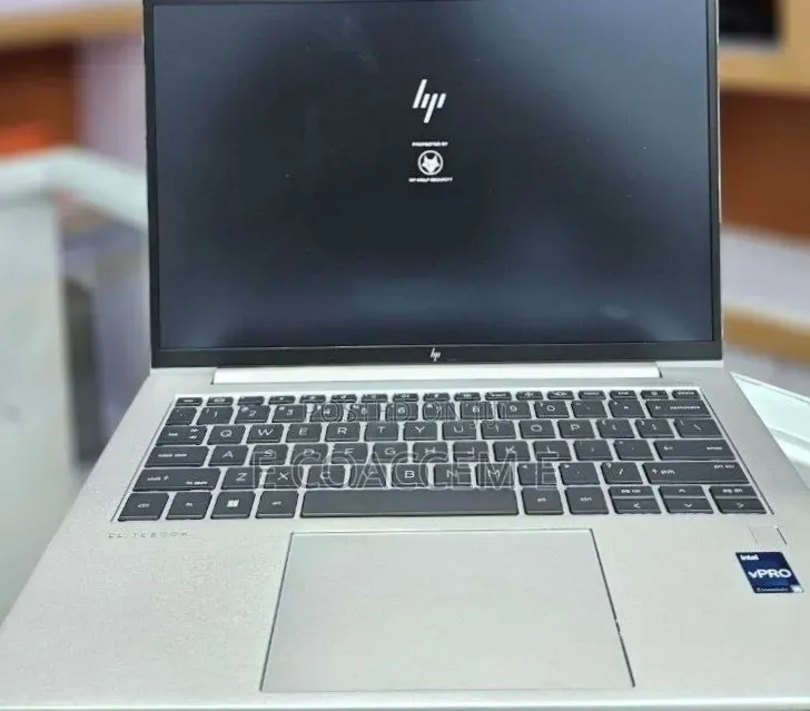 New Laptop HP 16GB Intel Core i5 SSD 512GB