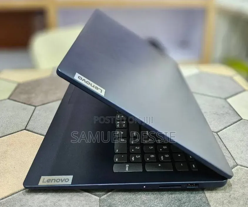 New Laptop Lenovo Ideapad 3 8GB AMD Ryzen 5 SSD 512GB