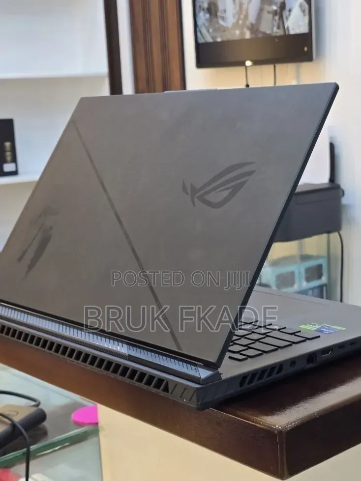 New Laptop Asus ROG Strix G16 G614 32GB Intel Core i9 SSD 2T