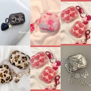 Premium Airpods Case Cover With Keychain