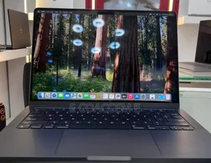 New Laptop Apple MacBook 18GB SSD 512GB