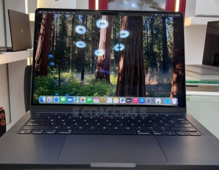 New Laptop Apple MacBook 18GB SSD 512GB