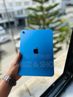 New Apple iPad 10.2 (2021) 64 GB Blue