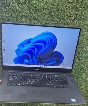 New Laptop Dell Precision 5520 16GB Intel Core i7 SSD 512GB
