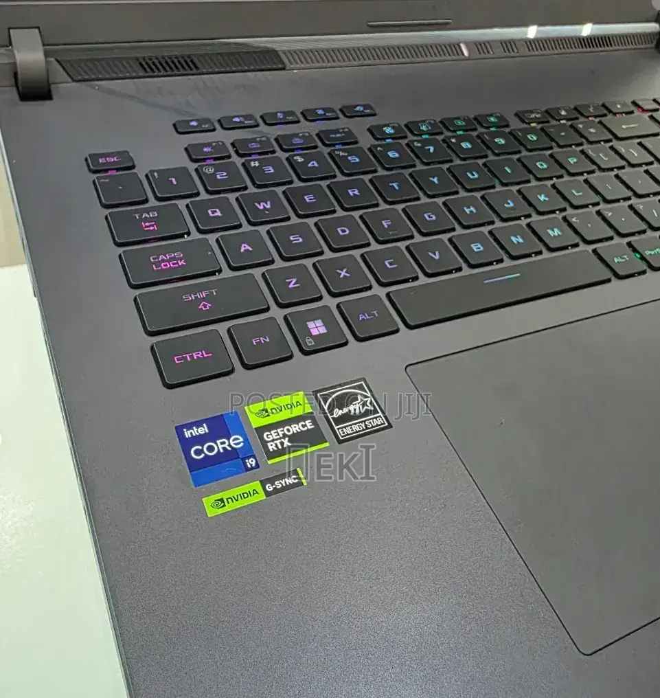New Laptop Asus ROG Strix G17 16GB Intel Core i9 SSD 1T