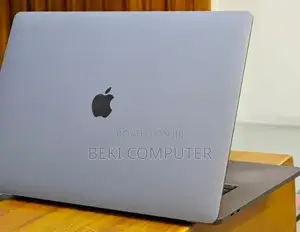 New Laptop Apple MacBook 2018 32GB Intel Core i9 SSD 2T
