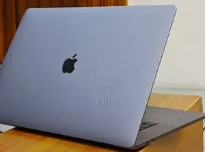 New Laptop Apple MacBook 2018 32GB Intel Core i9 SSD 2T