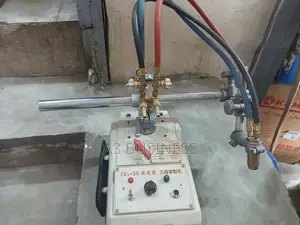 Automatic Gas Cutting Machine ከፊል አውቶማቲክ የጋዝ ብረት መቁረጫ ማሽን