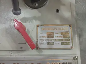 Automatic Gas Cutting Machine ከፊል አውቶማቲክ የጋዝ ብረት መቁረጫ ማሽን