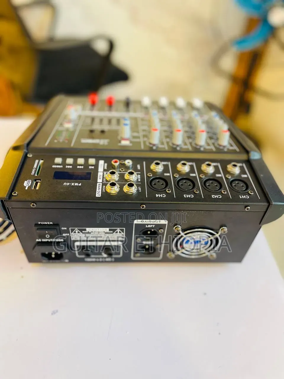 Mixer 4 Channel