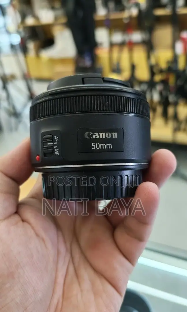 Canon Ef 50mm F/1.8 Lens