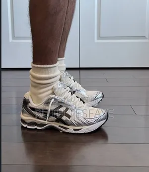 Nike Asics Gel Kayano