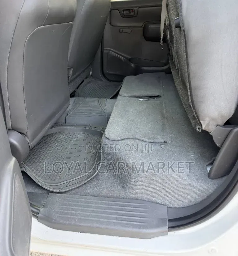 Toyota Hilux 2014 White