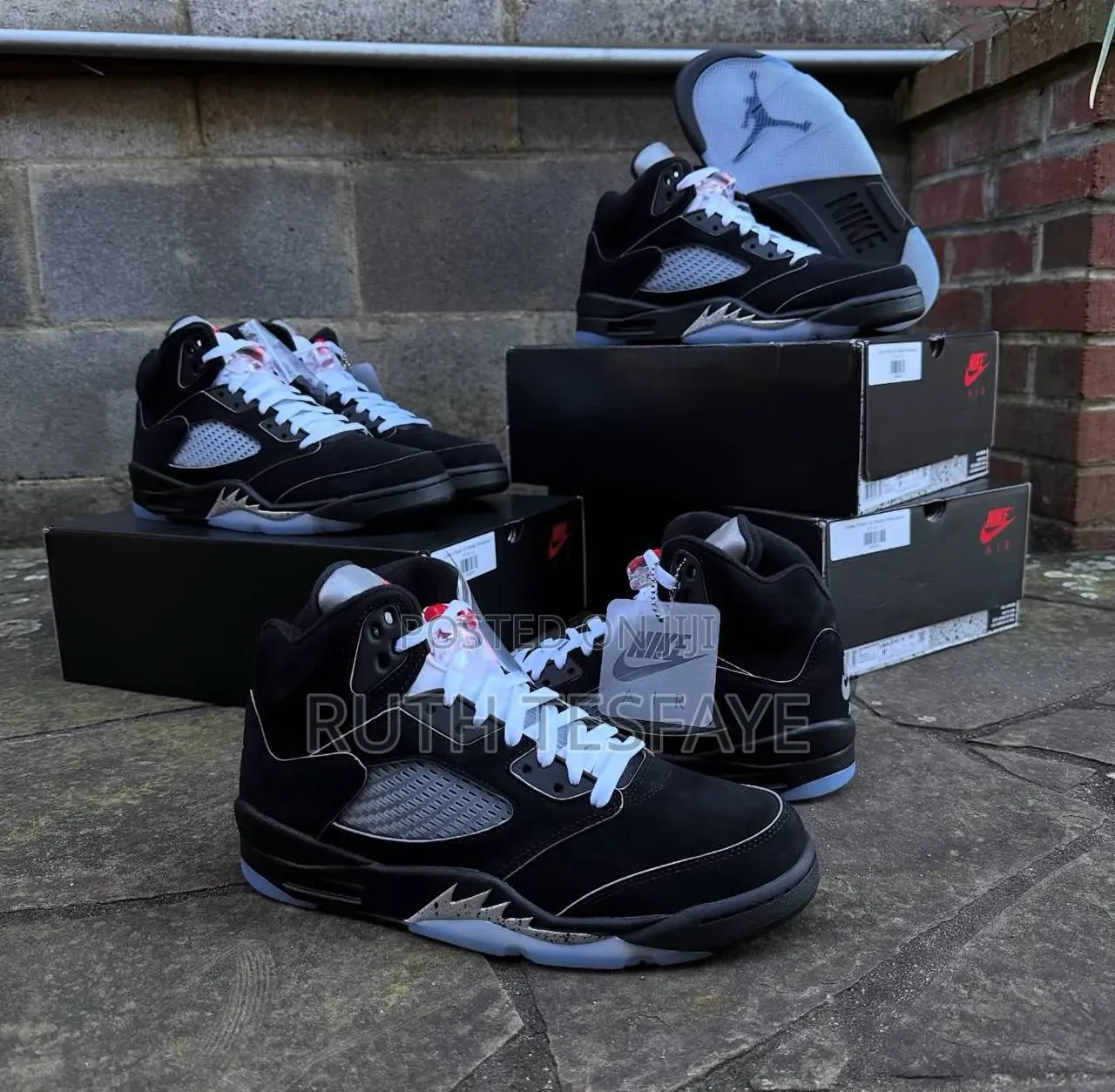 Jordan 5 Metallic Stealth
