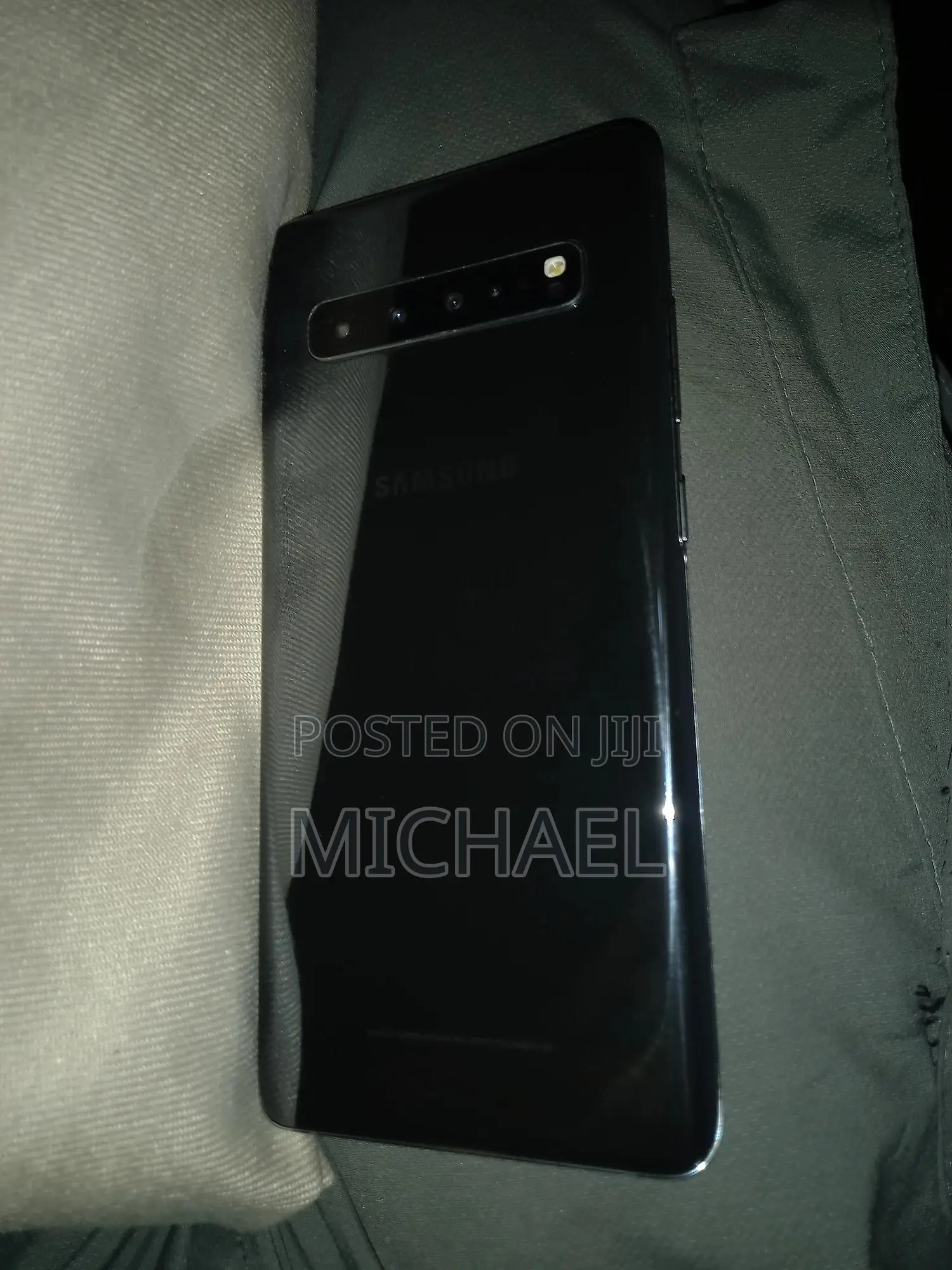 New Samsung Galaxy S10 5G 256 GB Black