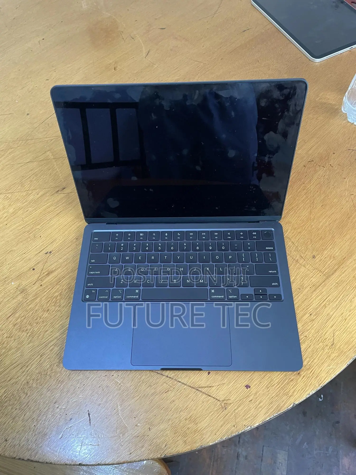 Laptop Apple MacBook Air 2024 M3 13-inch 16GB Intel Core M3 SSD 256GB