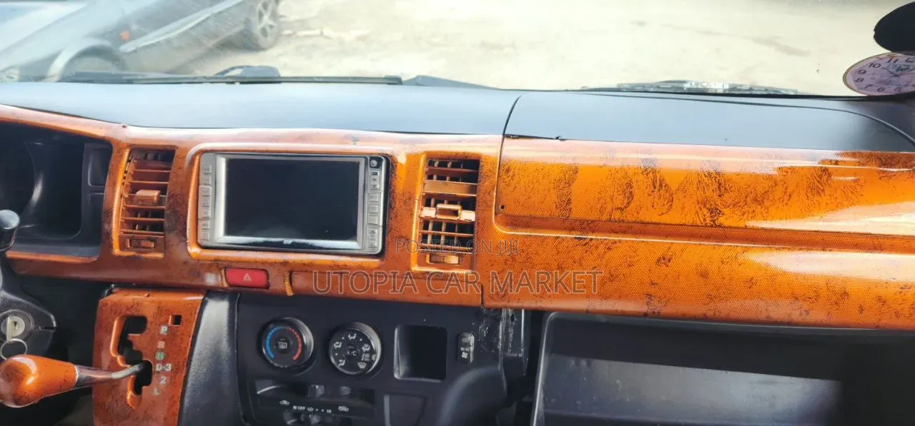 Toyota HiAce 2007 Silver