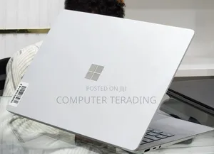 New Laptop Microsoft Surface 16GB Intel Core i7 SSD 256GB