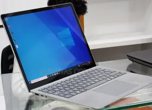 New Laptop Microsoft Surface Book 3 16GB Intel Core i7 SSD 256GB