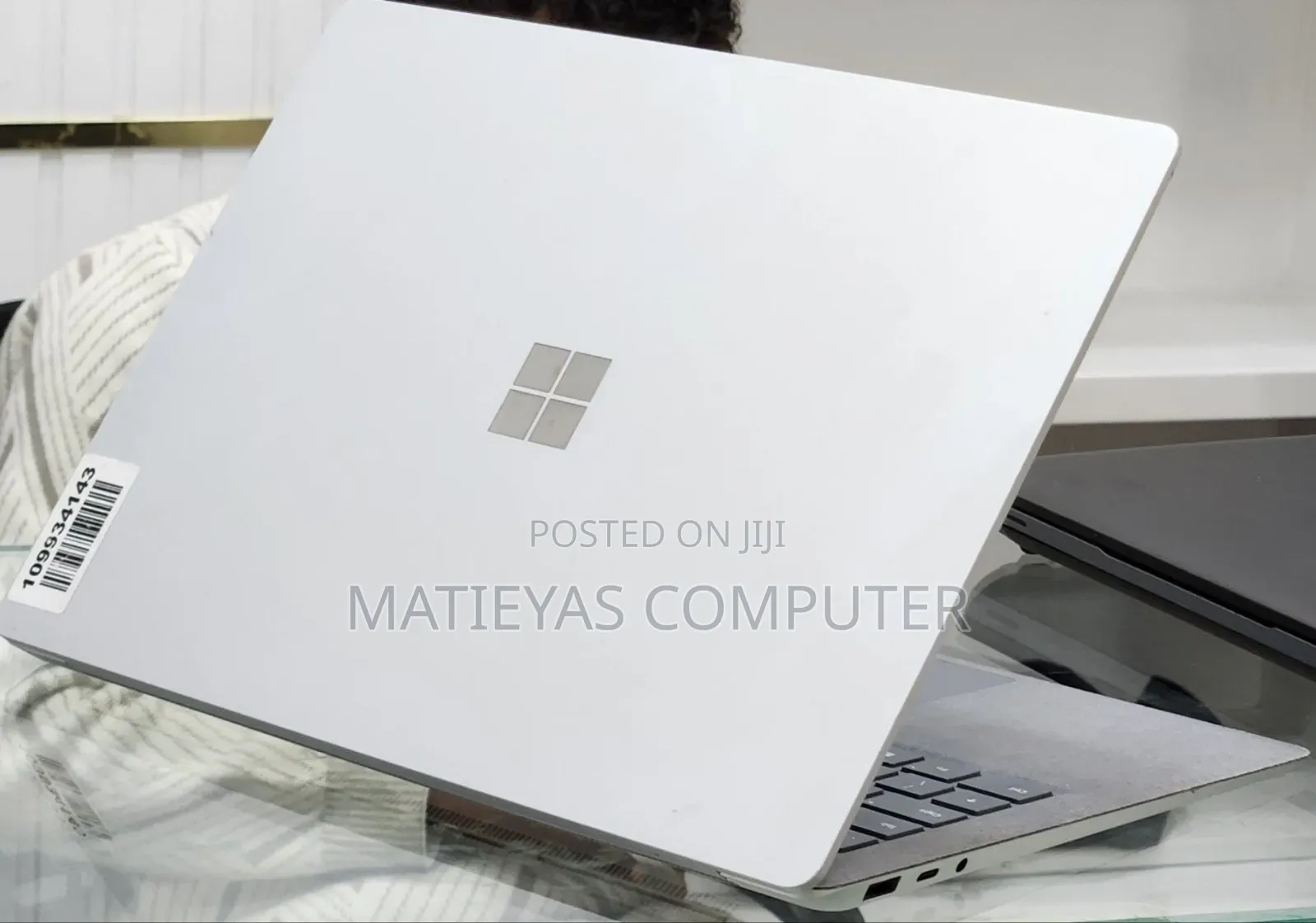 New Laptop Microsoft Surface Book 3 16GB Intel Core i7 SSD 256GB