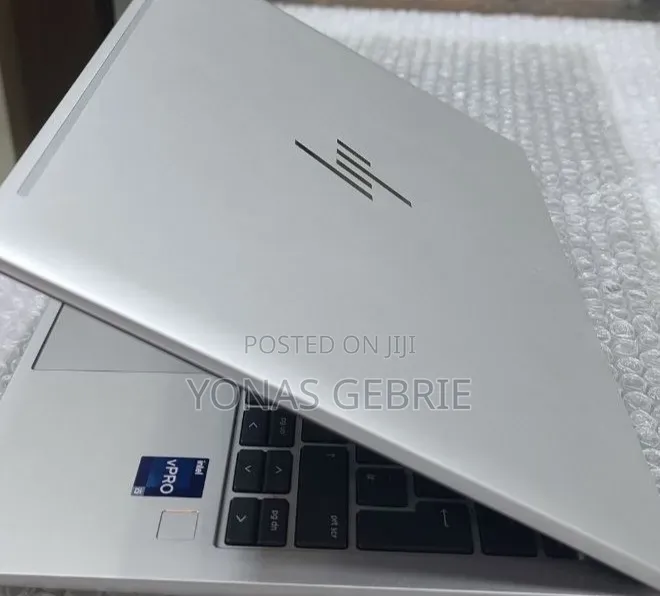 New Laptop HP EliteBook 830 16GB Intel Core i5 SSD 512GB