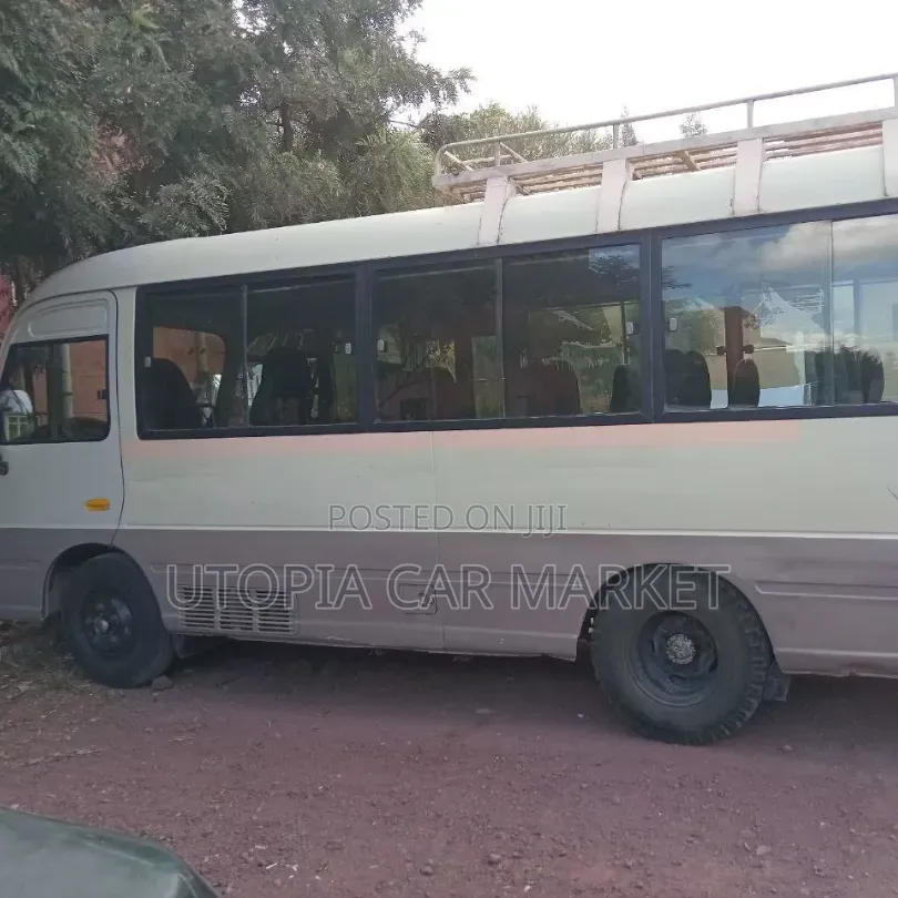 Hyundai County 2003 White