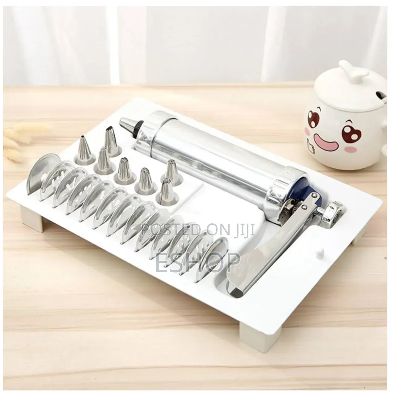 Durable Metal Cookie Press Kit With 8 Decorating Tips