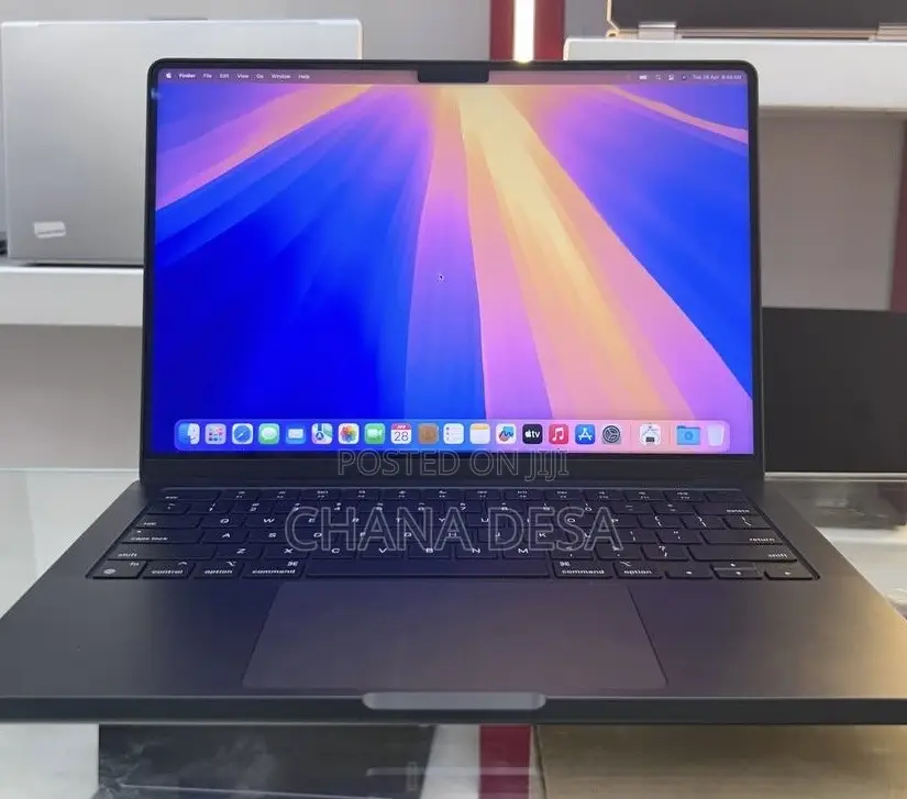 New Apple MacBook Pro 2023 M3 14-inch 18GB Apple M3 Pro SSD 512GB