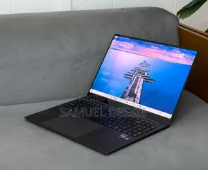New Laptop Samsung 16GB Intel Core i7 SSD 512GB