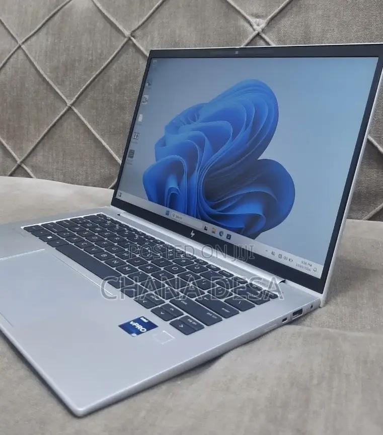 New Laptop HP EliteBook 840 16GB Intel Core i9 SSD 512GB