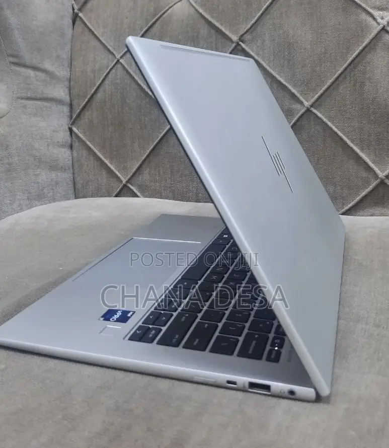 New Laptop HP EliteBook 840 16GB Intel Core i9 SSD 512GB