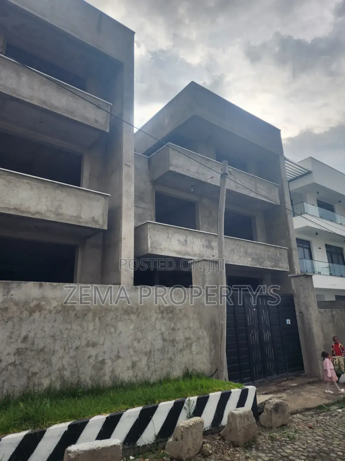 5bdrm House in Kirkos for sale