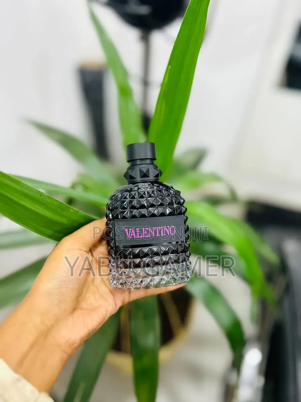 Valentino Donna "Born in Roma"