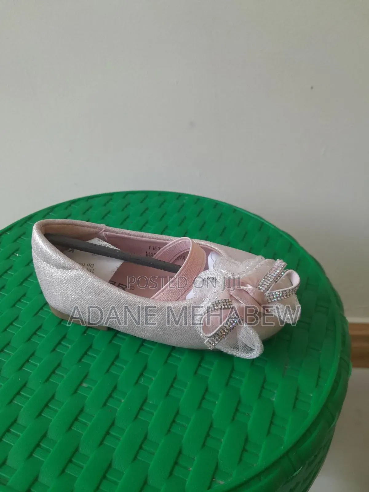 Kids Close Shoes