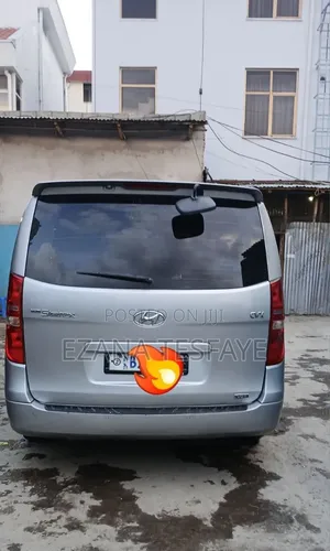 Hyundai Starex 2015 Silver