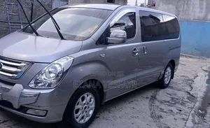 Hyundai Starex 2015 Silver