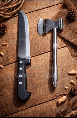 ቢላ እና መከትከቻ ከጠንካራ ብረት የተሰሩ