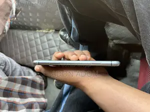 Apple iPhone 11 64 GB Black