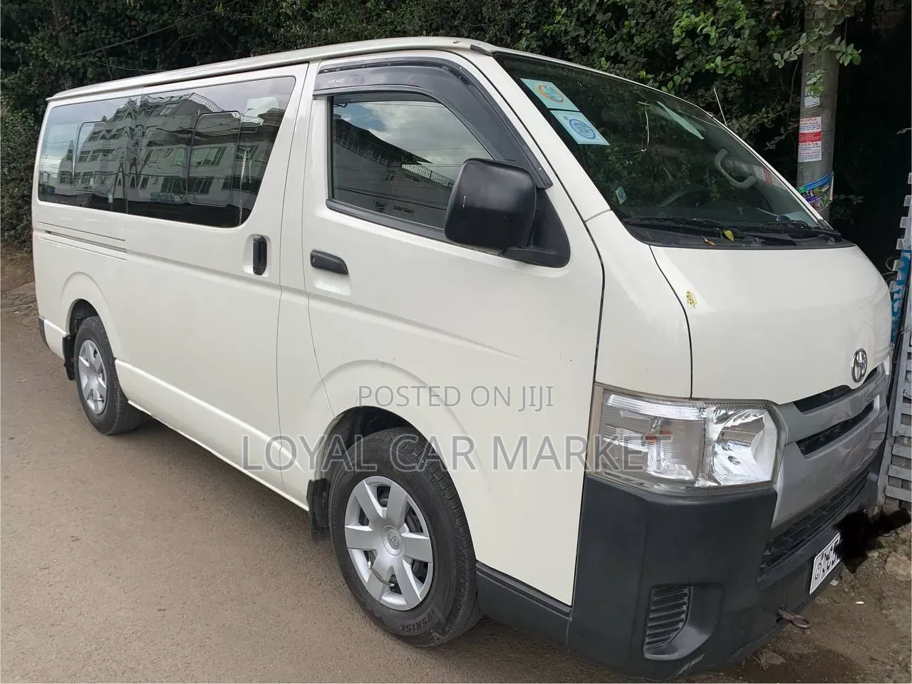 Toyota HiAce 2018 White