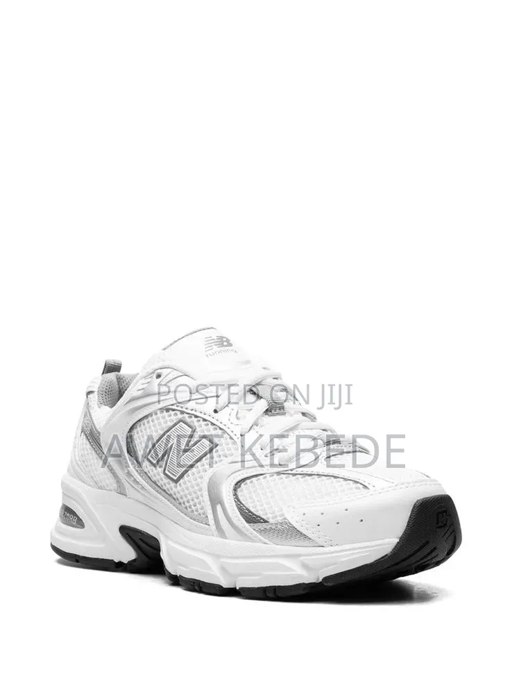New Balance530