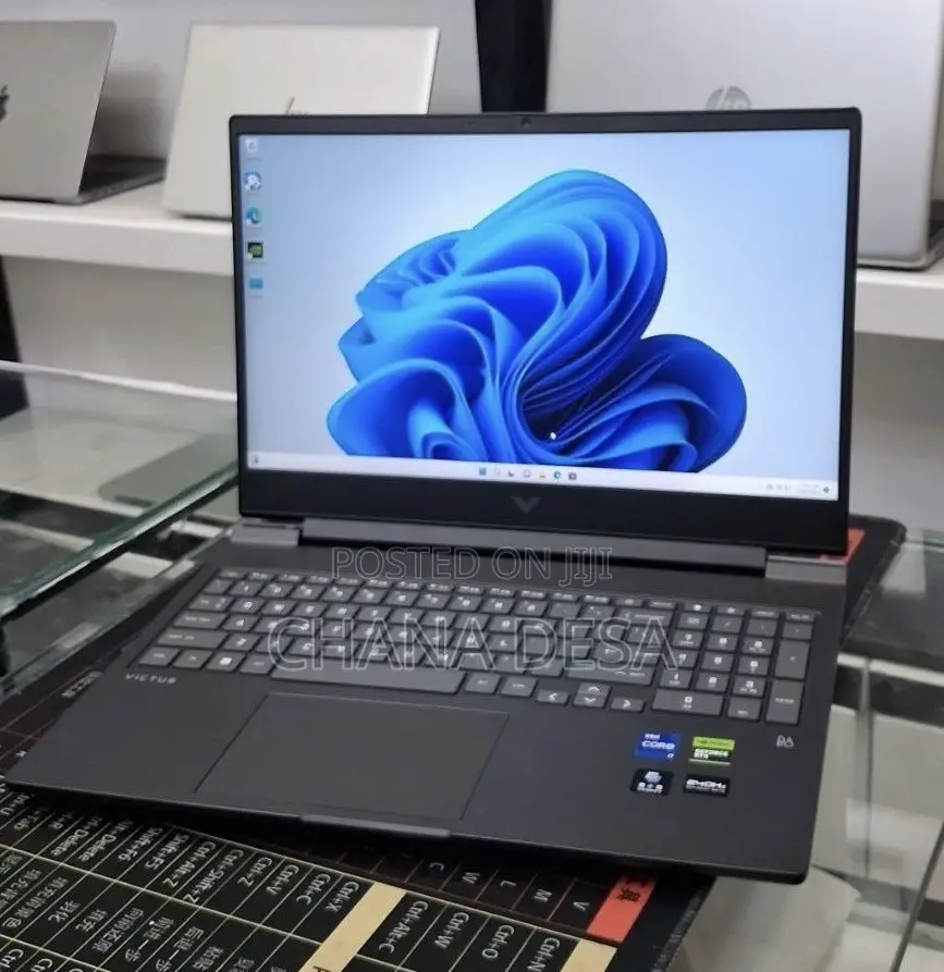 New Laptop HP Victus 16 16GB Intel Core i7 SSD 1T