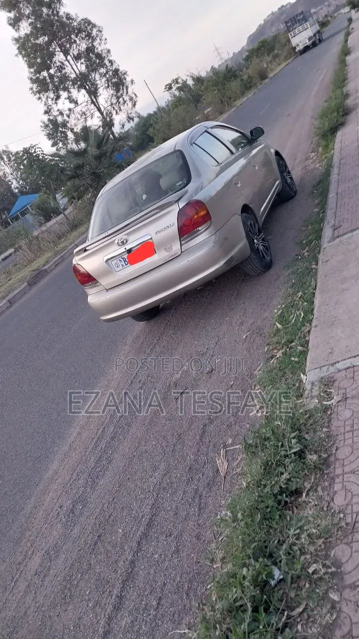 Toyota Platz 2025 Beige