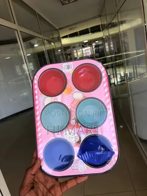 12pcs Cupcake and Muffin Baking Trays